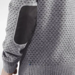 Trui Fjallraven Men Ovik Nordic Sweater Chalk White -Fjallraven 3 F82020 FW19 a oevik nordic sweater m fjaellraeven 21