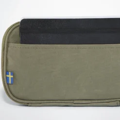 Fjallraven Portemonnee Fjällräven Kånken Travel Wallet Spicy Orange -Fjallraven 5 F23781 SS19 fvra kanken travel wallet fjaellraeven 21 1