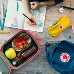 Fjallraven Etui Fjällräven Kånken Pen Case Spicy Orange 9 Fjallraven Etui Fjällräven Kånken Pen Case Spicy Orange -Fjallraven 5 F23783 FW18 fvra kanken pen case fjaellraeven 21