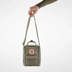 Fjallraven Schoudertas Fjällräven Kånken Sling Clay -Fjallraven 5 F23797 FW19 fvra kanken sling fjaellraeven 21