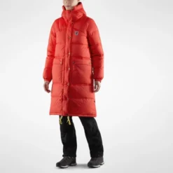 Fjallraven Jas Fjällräven Women Expedition Long Down Parka True Red -Fjallraven Expedition Long Down Parka W 86126 334 C MODEL FJR