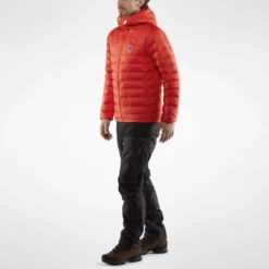 Fjallraven Jas Fjällräven Men Expedition Pack Down Hoodie True Red -Fjallraven Expedition Pack Down Hoodie M 86121 334 C MODEL FJR