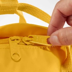 Fjallraven Rugzak Fjällräven Kånken Mini Arctic Green-Spicy Orange -Fjallraven Kanken Mini 23561 141 F DETAIL FJR 6