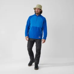 Trui Fjallraven Men Vardag Lite Fleece Alpine Blue-UN Blue 11 Trui Fjallraven Men Vardag Lite Fleece Alpine Blue-UN Blue -Fjallraven Vardag Lite Fleece M 87055 625 622 C MODEL FJR