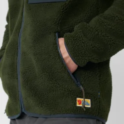 Vest Fjallraven Men Vardag Pile Fleece Deep Forest -Fjallraven Vardag Pile Fleece M 84158 662 F DETAIL FJR 1